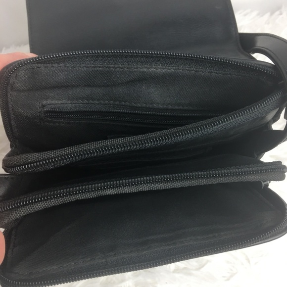 Nine West Black Crossbody Purse - Picture 2 of 6